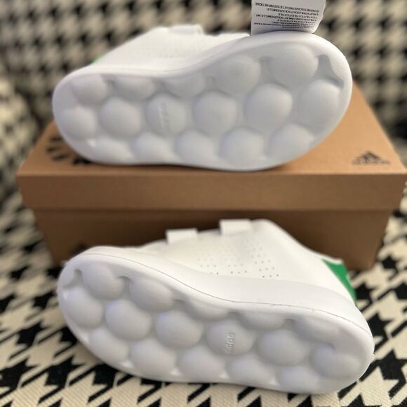 Adidas Advantage Toddler Shoe- Size 10K - Picture 7 of 8